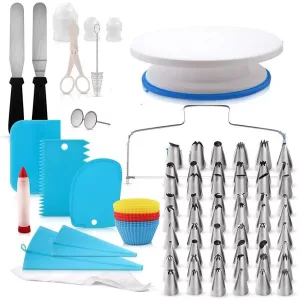 Beginner's cake decorating set